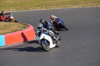 enduro-digital-images;event-digital-images;eventdigitalimages;mallory-park;mallory-park-photographs;mallory-park-trackday;mallory-park-trackday-photographs;no-limits-trackdays;peter-wileman-photography;racing-digital-images;trackday-digital-images;trackday-photos